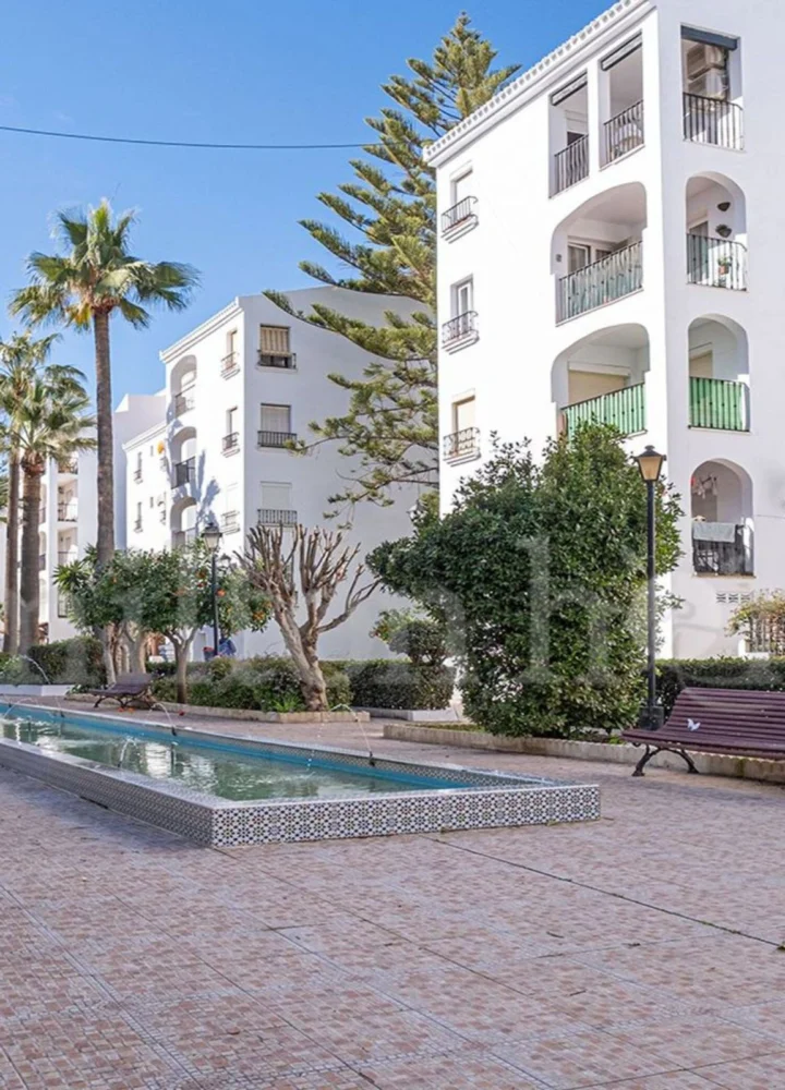 Apartament na środkowym piętrze San Luis de Sabinillas