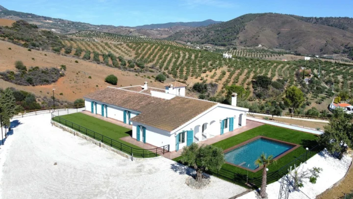 Finca - Cortijo Casarabonela