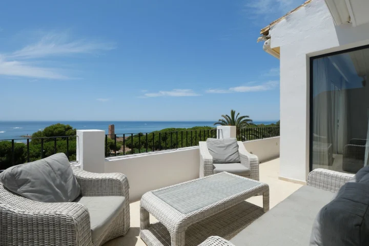 Apartament na ostatnim piętrze Puerto de Cabopino