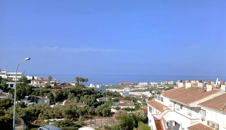 Apartament na środkowym piętrze Torrox