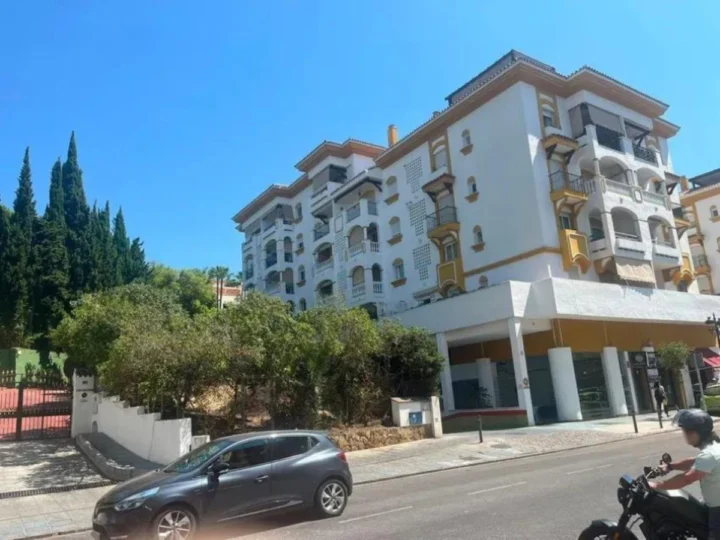 Apartament na środkowym piętrze Marbella