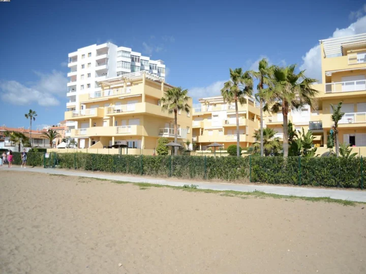Apartament na środkowym piętrze La Cala de Mijas