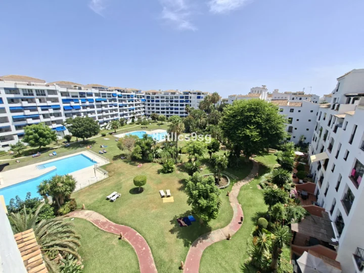Penthouse Puerto Banús