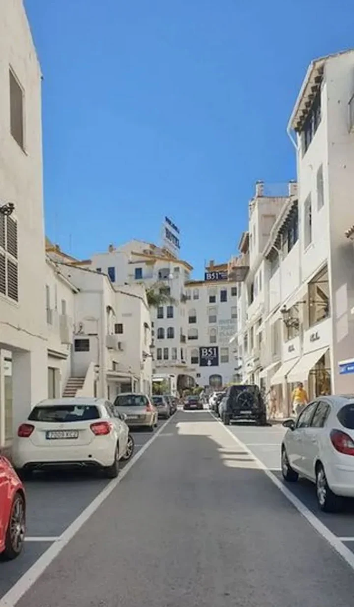 Parking Puerto Banús
