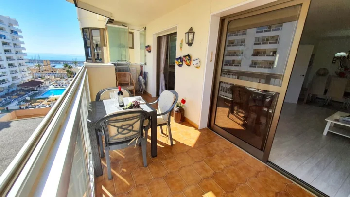 Apartament na środkowym piętrze Fuengirola