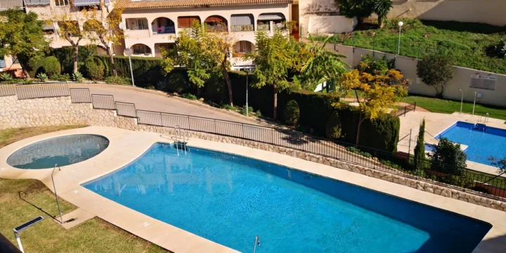 Apartament na środkowym piętrze Benalmadena Costa