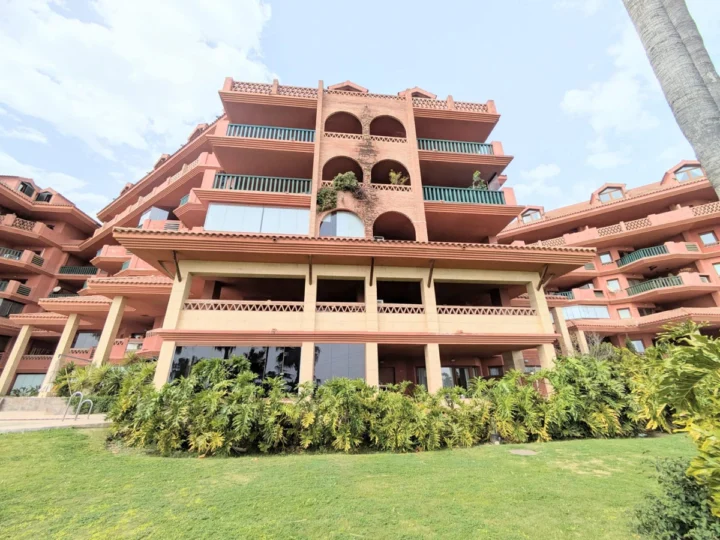 Apartament na środkowym piętrze Benalmadena
