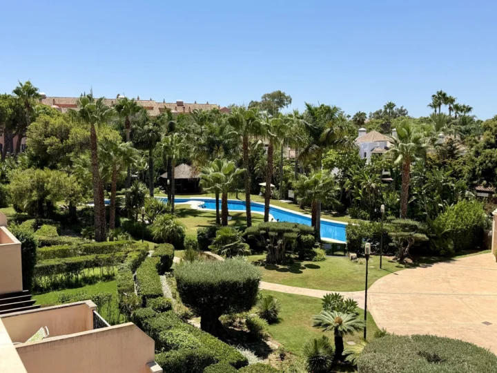 Apartament na ostatnim piętrze Puerto Banús