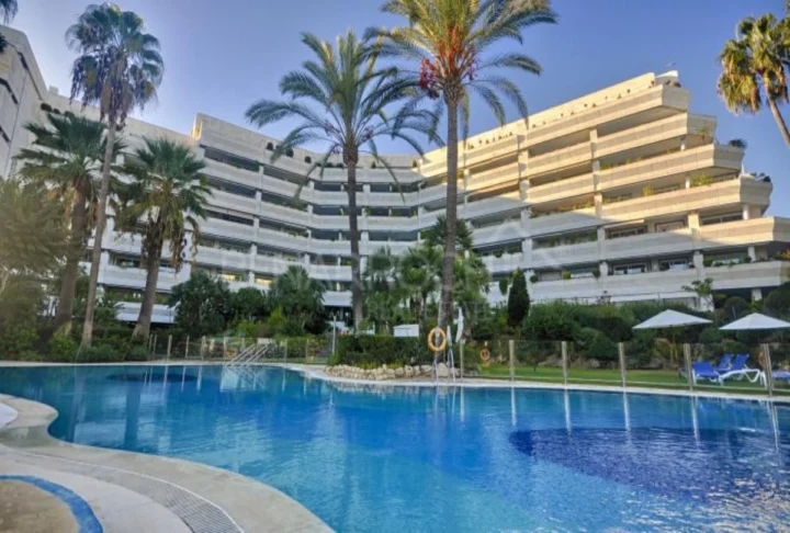 Apartament na środkowym piętrze Marbella