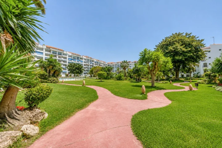 Apartament na środkowym piętrze Puerto Banús