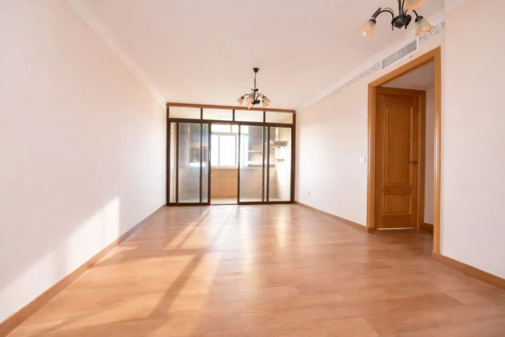 Apartament na środkowym piętrze Málaga Centro