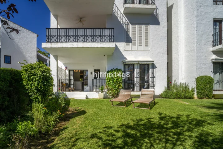 Apartament na parterze Nueva Andalucía
