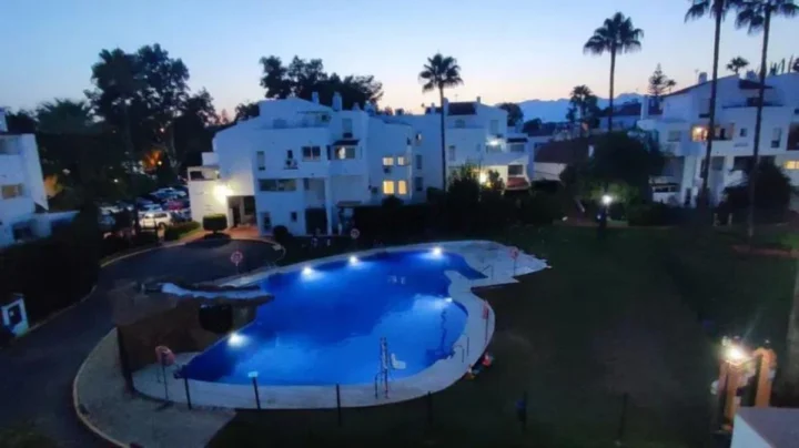 Apartament na środkowym piętrze Elviria