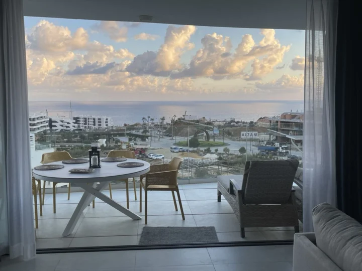 Apartament na środkowym piętrze Fuengirola