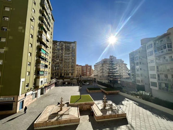 Apartament na środkowym piętrze Torremolinos Centro