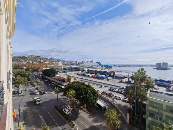 Apartament na środkowym piętrze Málaga Centro