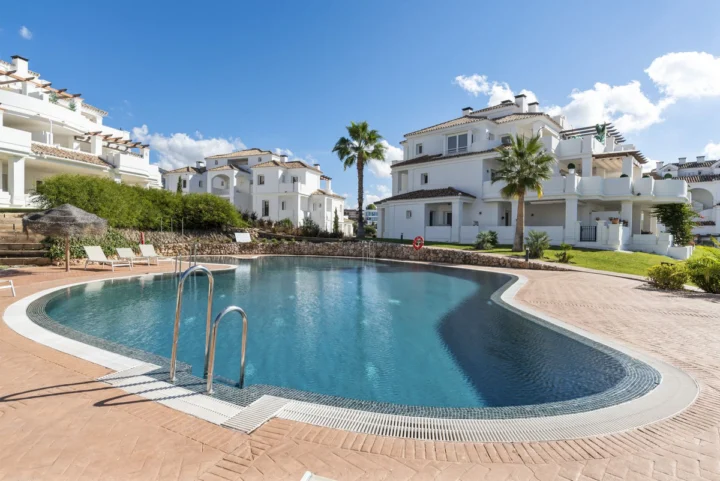 Apartament na środkowym piętrze Aloha