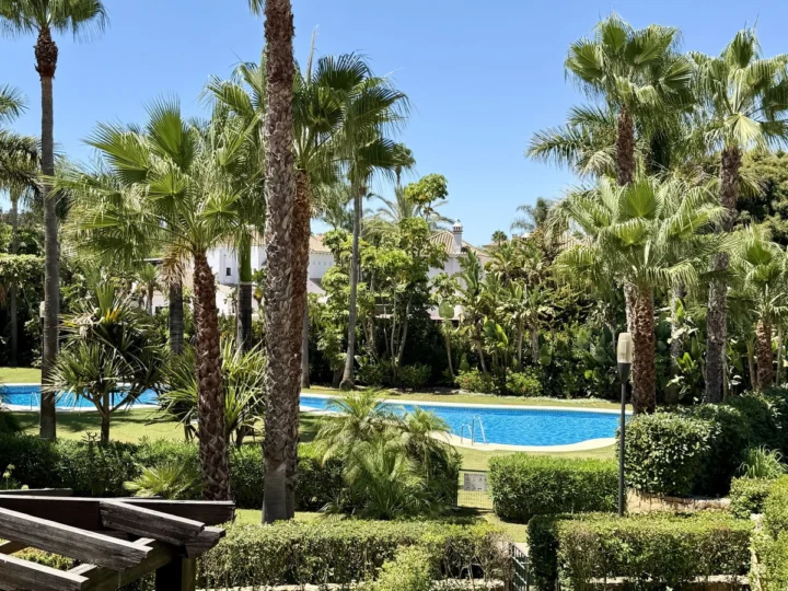 Apartament na ostatnim piętrze Puerto Banús