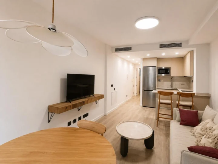Apartament na środkowym piętrze Conde de Ureña