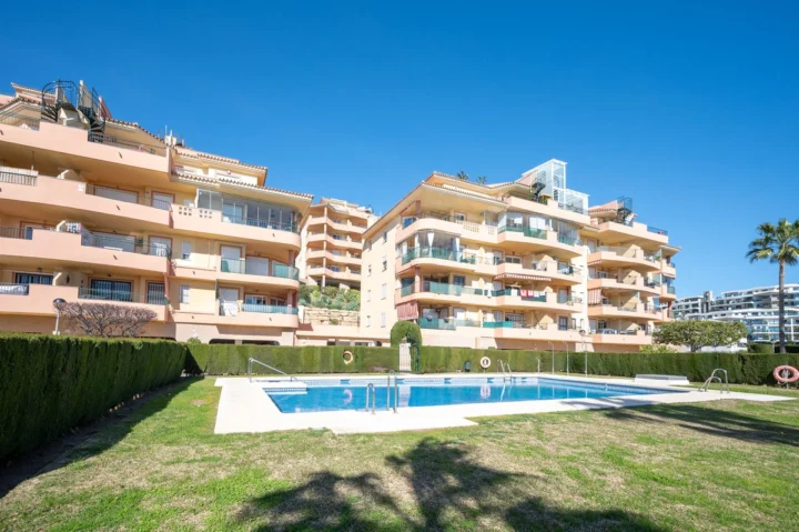 Apartament na środkowym piętrze Riviera del Sol