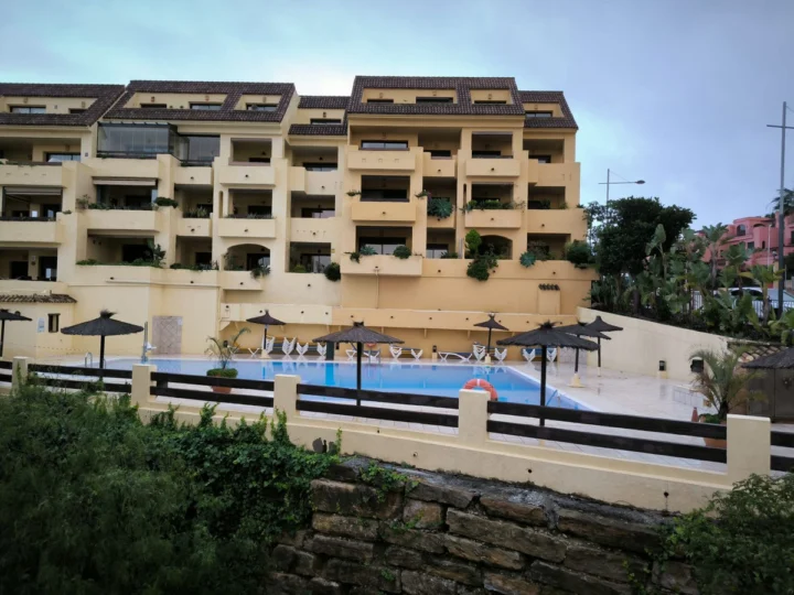 Apartament na środkowym piętrze La Duquesa