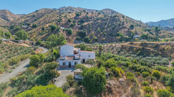 Finca - Cortijo Alora