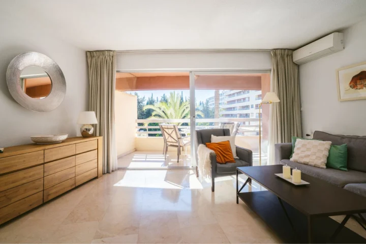 Apartament na środkowym piętrze Marbella