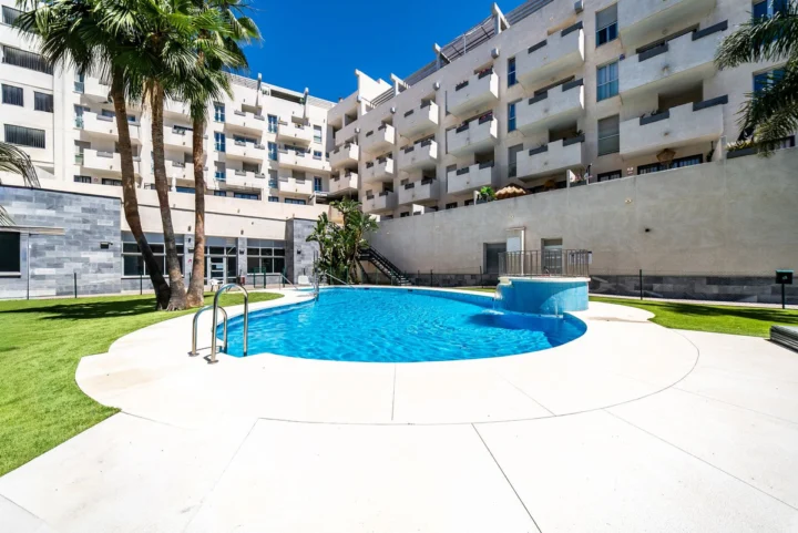 Apartament na środkowym piętrze Riviera del Sol