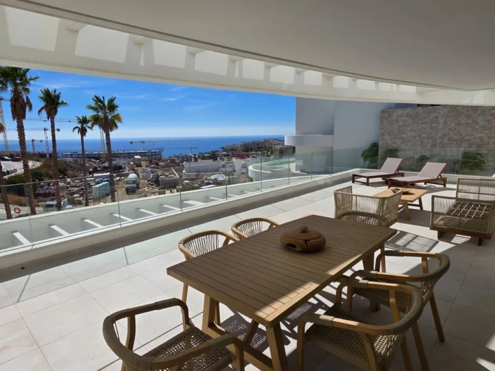 Apartament na środkowym piętrze La Cala de Mijas