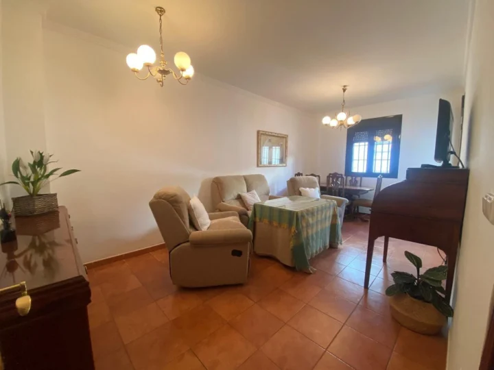 Apartament na środkowym piętrze Ronda