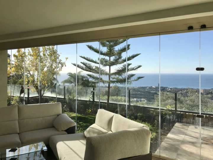 Apartament na środkowym piętrze Altos de los Monteros