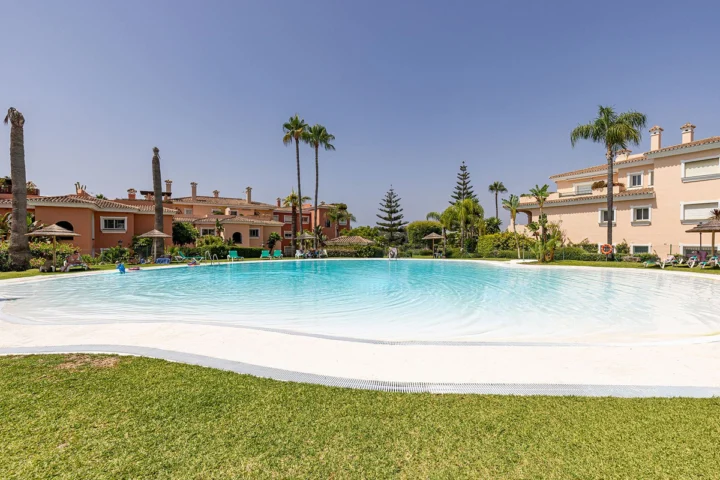 Apartament na parterze Estepona
