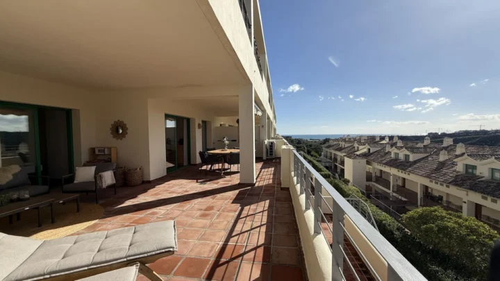 Apartament na środkowym piętrze Selwo