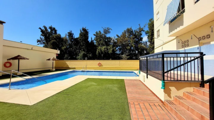Apartament na środkowym piętrze Fuengirola