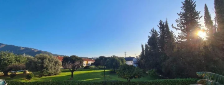 Apartament na środkowym piętrze Manilva