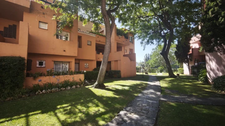 Apartament na parterze Guadalmina Alta