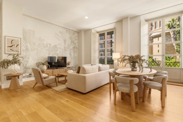 Apartament na środkowym piętrze Centro Histórico