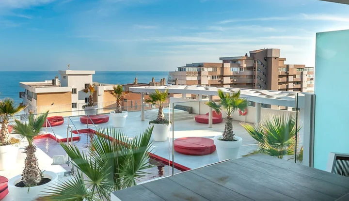 Apartament na środkowym piętrze Fuengirola