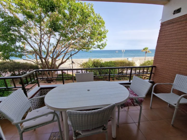 Apartament na środkowym piętrze Estepona