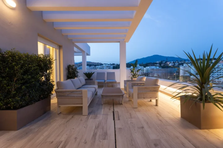 Apartament na środkowym piętrze Nueva Andalucía