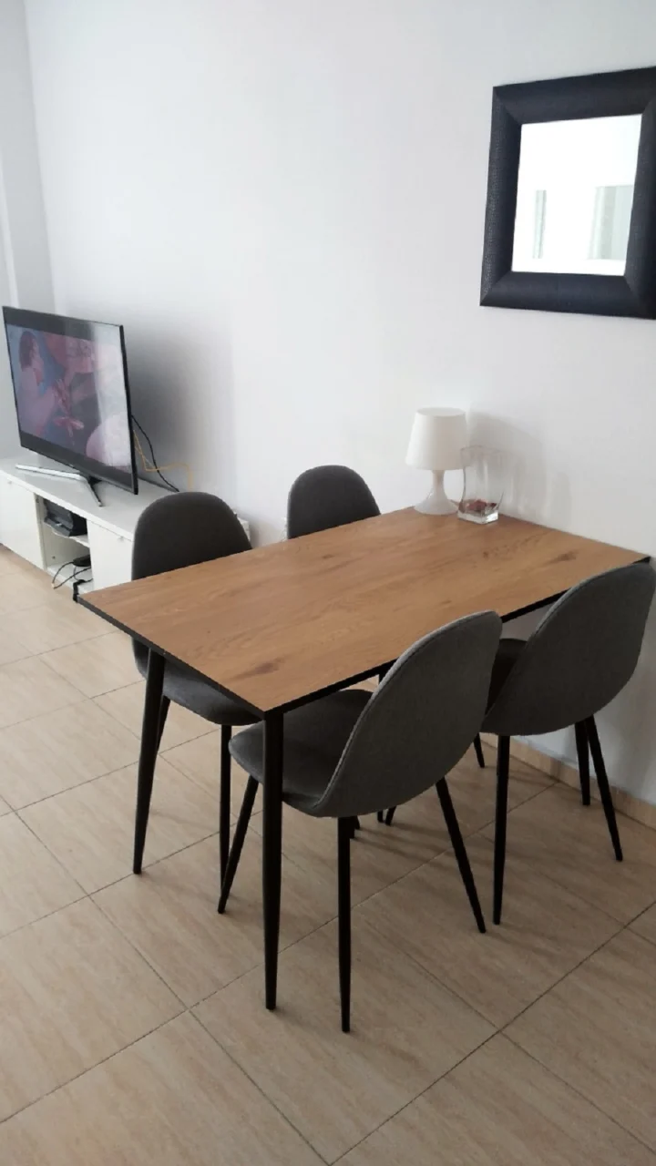 Apartament na środkowym piętrze Las Lagunas