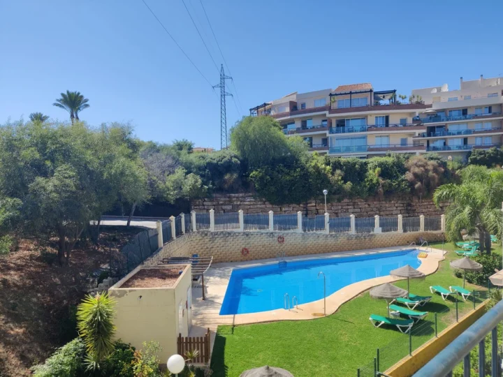 Apartament na środkowym piętrze Riviera del Sol