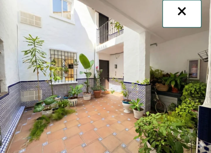 Apartament na środkowym piętrze Puerto Banús