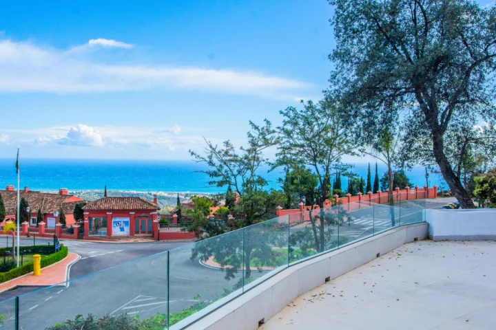 Apartament na środkowym piętrze La Mairena