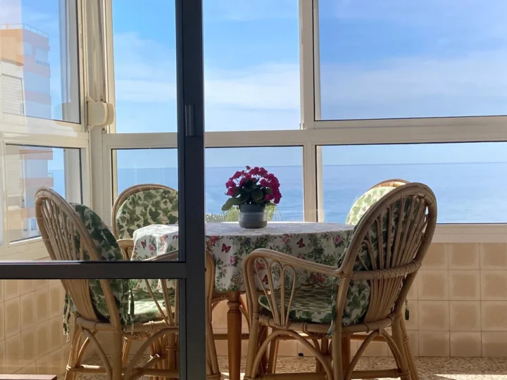 Apartament na środkowym piętrze Torrox Costa