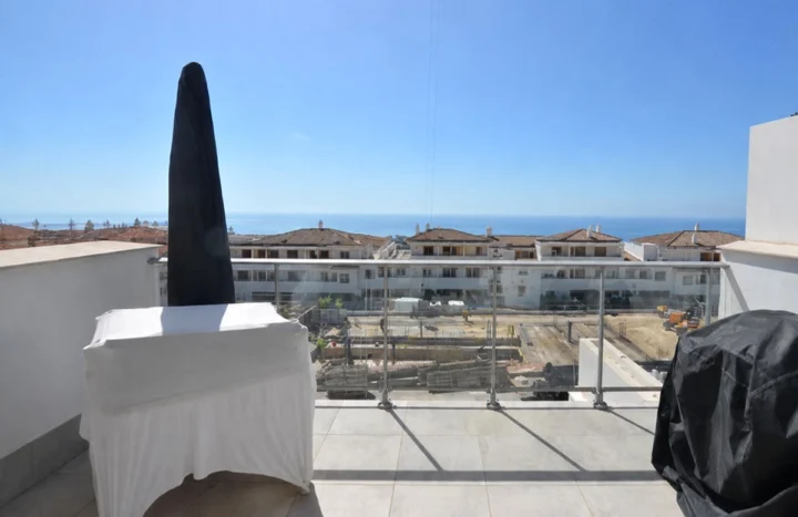 Apartament na środkowym piętrze Benalmadena