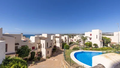 Apartament na środkowym piętrze Casares