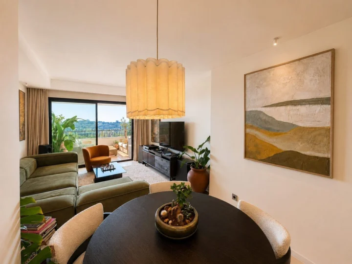 Apartament na środkowym piętrze La Quinta
