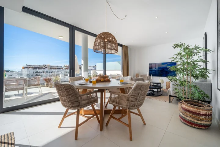 Apartament na środkowym piętrze Fuengirola