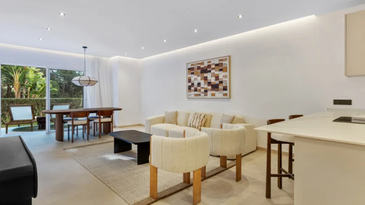 Apartament na środkowym piętrze Nueva Andalucía